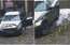 "Infiniti" īpašnieks norauj savam auto uzlikto "klamburu" un aizbrauc it kā nekas nebūtu noticis