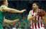 Strēlnieks ar 11 punktiem palīdz "Olympiakos" tikt pie grūtas uzvaras Grieķijas čempionāta mačā