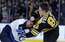 Lepni vecāki un ovācijas visā arēnā! Savā NHL debijas mačā izkaujas Bostonas "Bruins" 20 gadus vecs spēlētājs