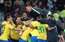 Brazīlija pēcspēles sitienu sērijā pārspēj Paragvaju un sasniedz "Copa America" pusfinālu
