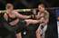 UFC čempione Valentīna Ševčenko atriebjas par zaudējumu pirms 9 gadiem un saglabā savu titulu