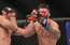 UFC cīņa beidzas ar asiņu jūru un sakropļotu degunu