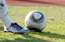 Policija aiztur divus Latvijas futbolistus saistībā ar spēļu sarunāšanu
