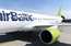 Pēc drošības incidentiem ar "Swiss" lidmašīnu "airBaltic" pastiprināti pārbauda "Airbus A220" dzinējus