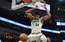 "Bucks" jau 15. uzvara pēc kārtas, Adetokunbo izcilo sezonu turpina ar 32+15