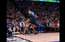 "Jazz" basketbolists Bogdanovičs izmanto absurdu paņēmienu Porziņģa apspēlēšanā