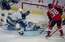 Balceram pirmie vārti NHL sezonā, "Senators" apspēlē "Canucks"