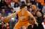 "Suns" zvaigzne Bukers aizvietos savainoto Lilardu NBA Zvaigžņu spēlē un trīspunktu metienu konkursā