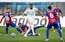 Madrides "Real" saplosa "Eibar" aizsardzību un dzenas pakaļ "Barcelona"