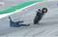 "Moto GP" braucējam pazūd bremzes, viņš nolec no 215 km/h ātrumā braucoša motocikla