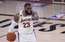 Lebrons Džeimss ieved "Lakers" Rietumu konferences finālā