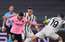 Morata iesit trīs vārtus no aizmugures, "Barcelona" izbraukumā uzvar "Juventus"