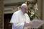 Pāvests Francisks Ziemassvētkos mudina uz brālību