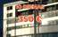 "Dzīvošanu apmaksāt nevaram!" Ar Covid‑19 inficējies skolēns karantīnu pavada viesnīcā