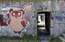 Liepājā grafiti mākslinieks OZMO veido sienas gleznojumu