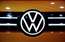 Kravas auto šoferu protestu dēļ "Volkswagen" Spānijā aptur ražošanu