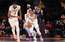 "Lakers" izcīna pirmo uzvaru sezonā, "Warriors" un "Hornets" turpina perfekti