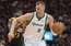 Porziņģim viesošanās pie buksējošās "Trail Blazers"