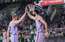 Šmita "Barcelona" dramatiskā galotnē uzvar "Panathinaikos"
