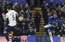 Ziješa šedevrs un Silvas sitiens ar galvu ļauj "Chelsea" apspēlēt "Tottenham Hotspur"