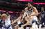 Mežonīgā galotnē "Mavericks" bez Bertāna uzvar Minesotas "Timberwolves"