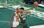 Čempione "Bucks" droši pieveic "Bulls" un sasniedz NBA "play‑off" otro kārtu