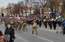 Militārā parāde Rīgā pulcē daudz interesentu
