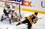 Bļugera "Penguins" divreiz atspēlējas un uzvar Rietumu līderi "Golden Knights"