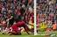 "Arsenal" futbolisti nenosargā uzvaru pār "Liverpool"