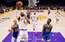 "Lakers" pārspēj "Warriors" un izvirzās vadībā sērijā