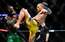 Profesionāli "dabūjot pa galvu" var dažādi nopelnīt. Cik saņem UFC cīkstoņi?