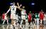 Porziņģa "Celtics" palielina apgriezienus otrajā puslaikā un uzvar Filadelfijas "76ers"