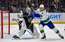 "Canucks" sīvā cīņā pārspēj "Kings" hokejistus