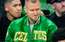 Porziņģis uzvelk klasisko "Celtics" jaku un pirmo reizi pēc savainojuma ierodas uz komandas spēli