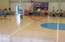 Mārupē bērnu basketbola spēlē savā starpā izkaujas vecāki