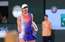 Švjonteka "French Open" trešajā kārtā uzvar Bouzkovu