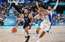 Zvaigžņotā ASV basketbola izlase uzvar Franciju un kļūst par Parīzes olimpiskajiem čempioniem