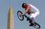 Latvijas BMX braucējs Zēbolds kvalificējas pasaules čempionāta pusfinālam