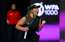 Ostapenko uzvar pieckārtējo "Grand Slam" čempioni Švjonteku un iekļūst Dohas "WTA 1000" turnīra finālā