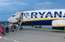 "Ryanair" cīņa ar žūpību un neadekvātiem pasažieriem – no reisa izraidītajiem būs bargi sodi