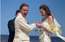 Foto: skaistā ceremonijā jūras krastā apprecējies aktieris Kaspars Dumburs