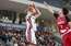 Latvijas U16 basketbolisti sagrauj mājinieci un iesoļo Eiropas čempionāta ceturtdaļfinālā