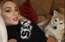 Anna Sedokova iziet sabiedrībā ar kādu kungu, ar kuru dejo un apskaujas