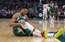 "Bucks" superzvaigzne Adetokunbo mačā ar "Pistons" savaino kājas muskuli
