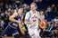 Lietuvas basketbolisti svarīgā spēlē pārspēj bosniešus un turpina cīņu par biļeti uz Pasaules kausa izcīņu